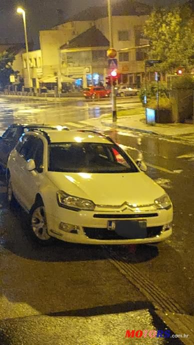 2012' Citroen C5 photo #6