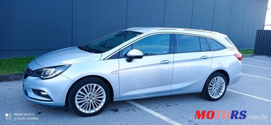 2016' Opel Astra Karavan photo #5