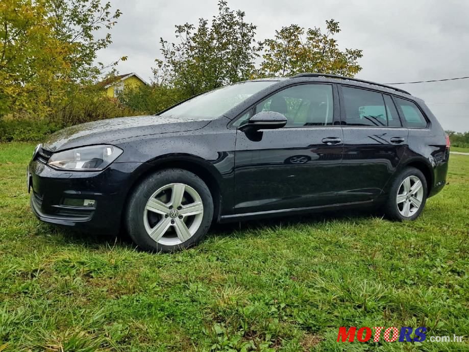 2014' Volkswagen Golf 7 Variant photo #3