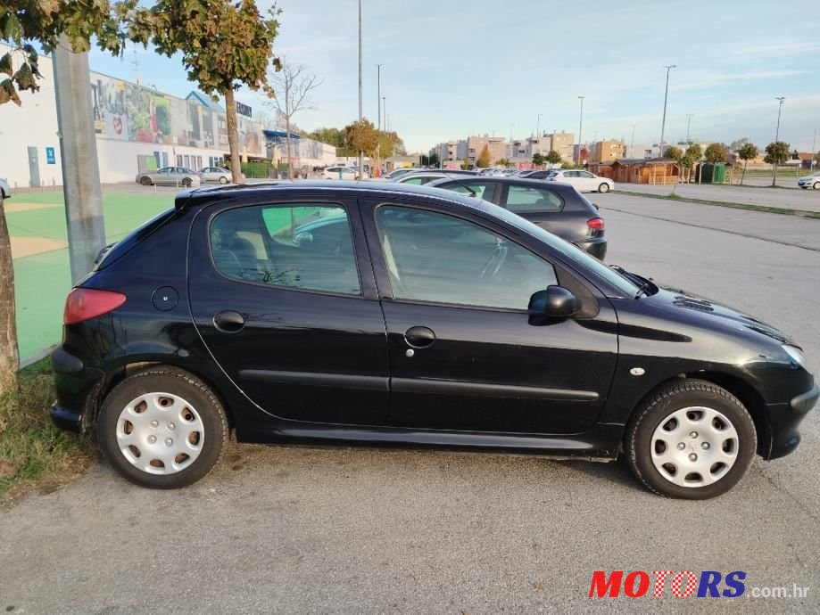 2008' Peugeot 206 photo #1