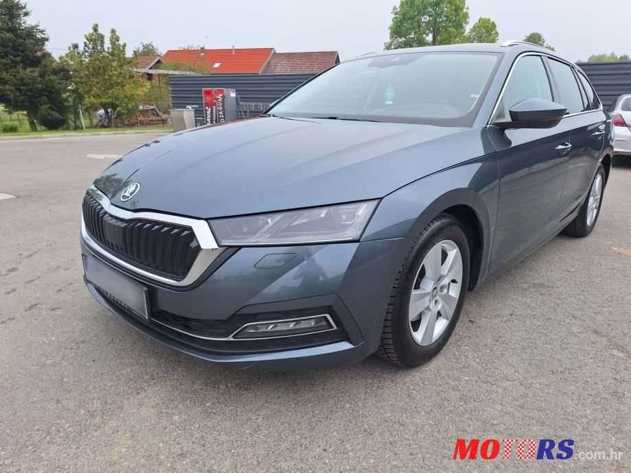 2021' Skoda Octavia Combi photo #2