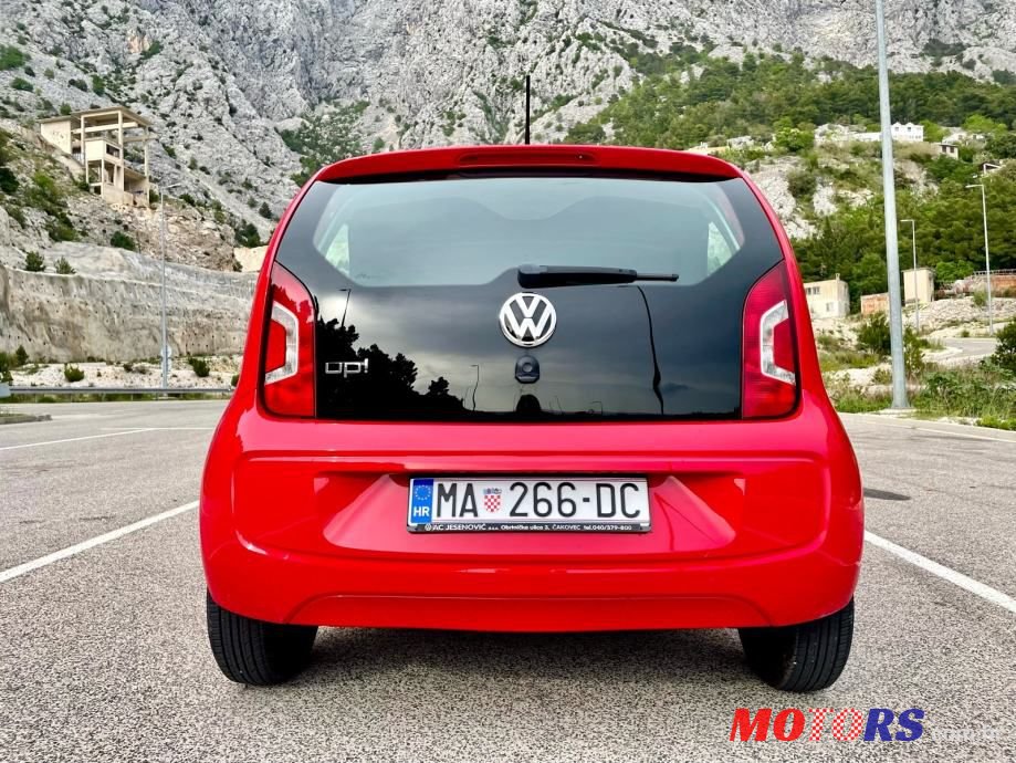 2015' Volkswagen Up! 1,0 Up! photo #5