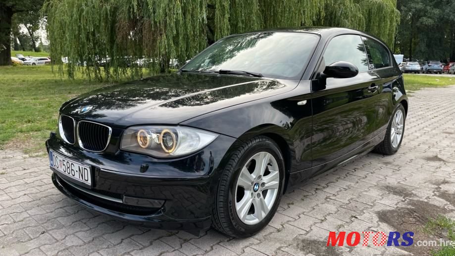 2009' BMW Serija 1 118D photo #3
