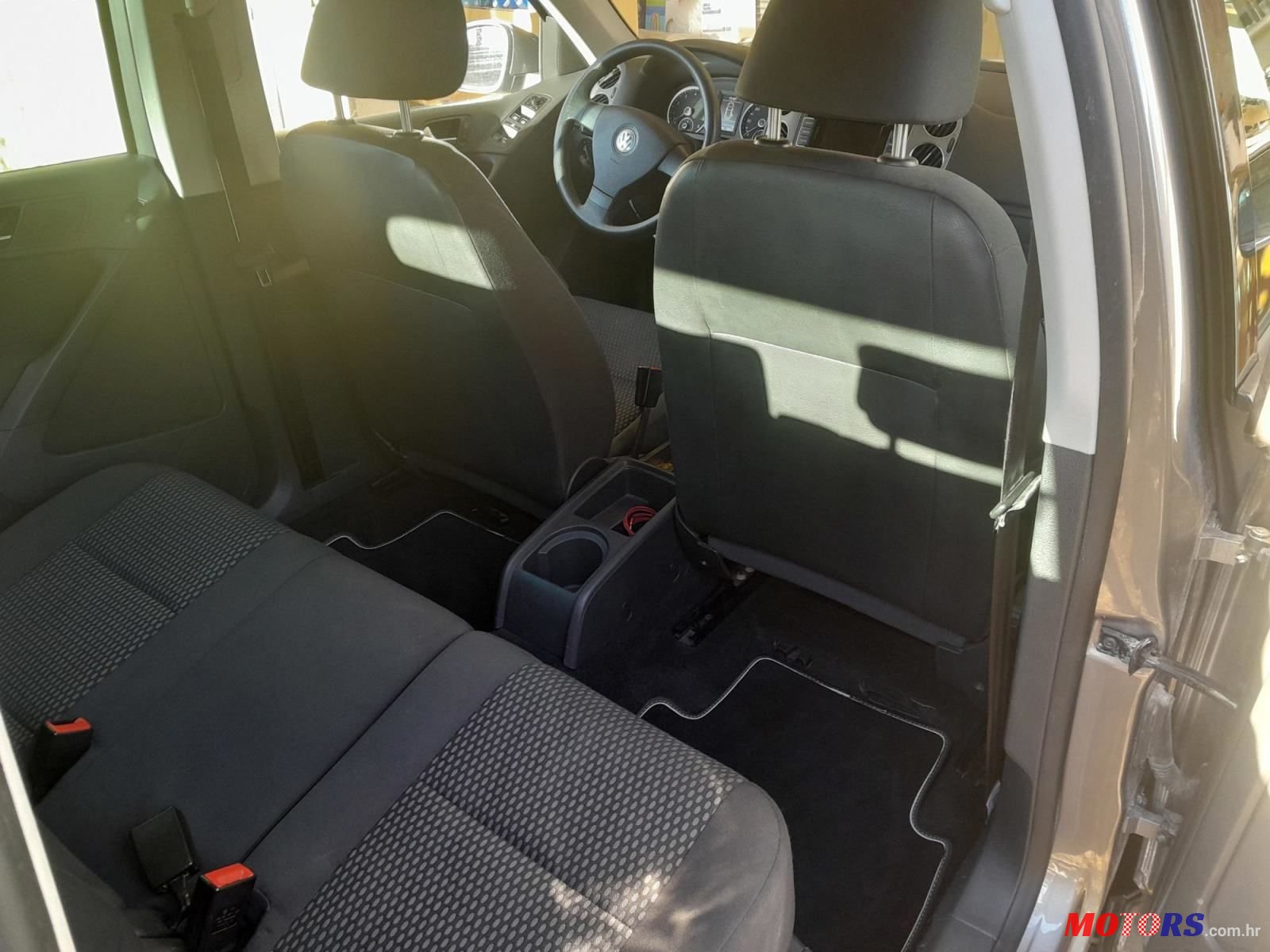 2010' Volkswagen Tiguan 2,0 Tsi photo #4