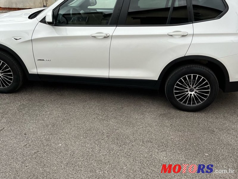 2017' BMW X3 20D photo #6