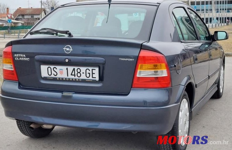 2006' Opel Astra 1,4 16V photo #3