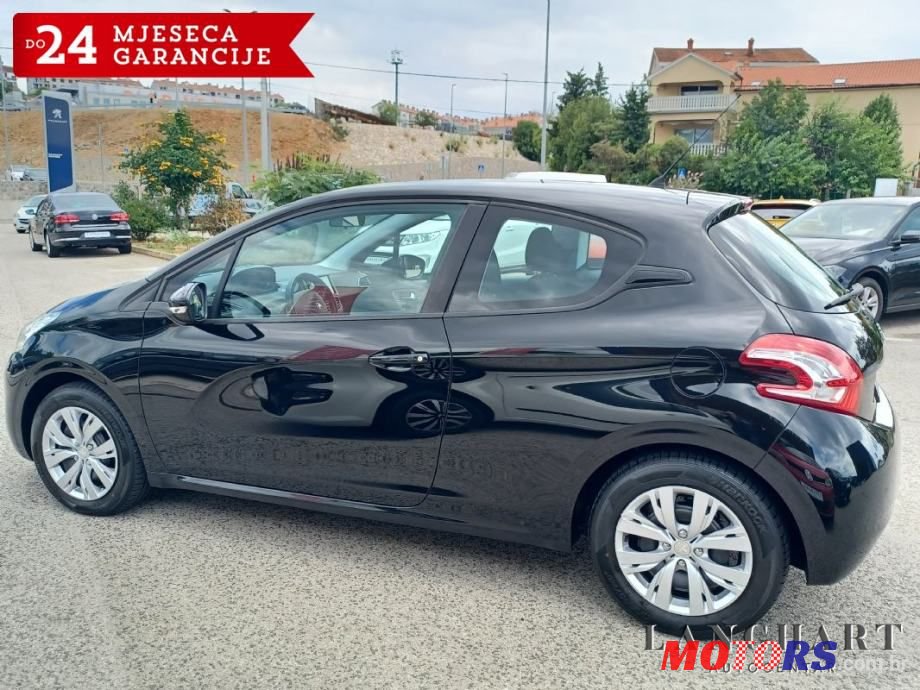 2013' Peugeot 208 1,0 Vti photo #3