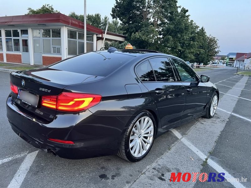 2017' BMW Serija 5 520D photo #6