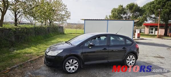 2016' Citroen C1 1,0 Vti 68 photo #2