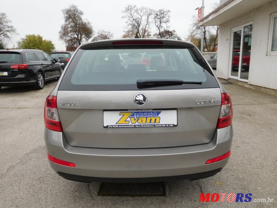 2014' Skoda Octavia Combi photo #5