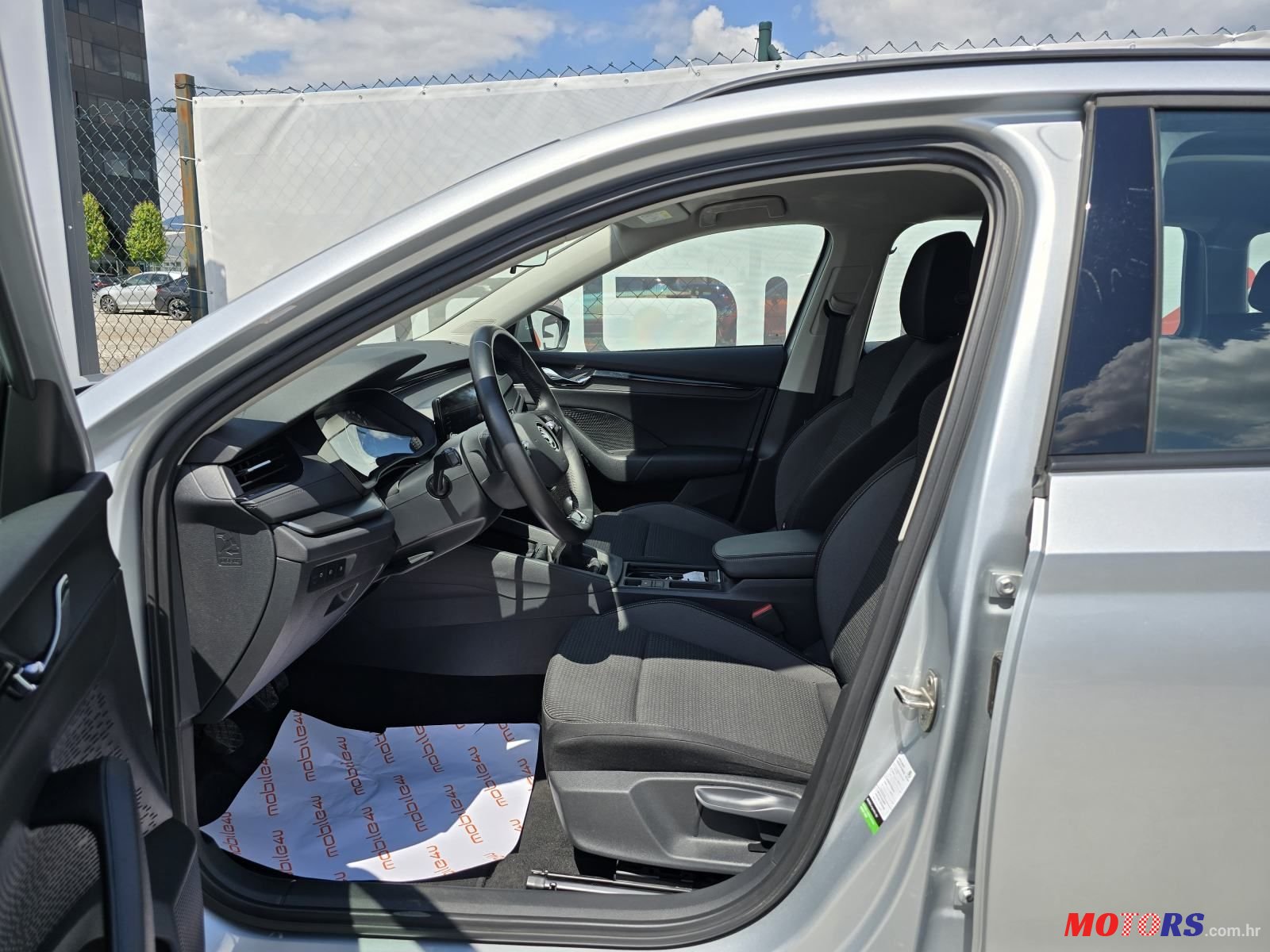 2020' Skoda Octavia Combi photo #6