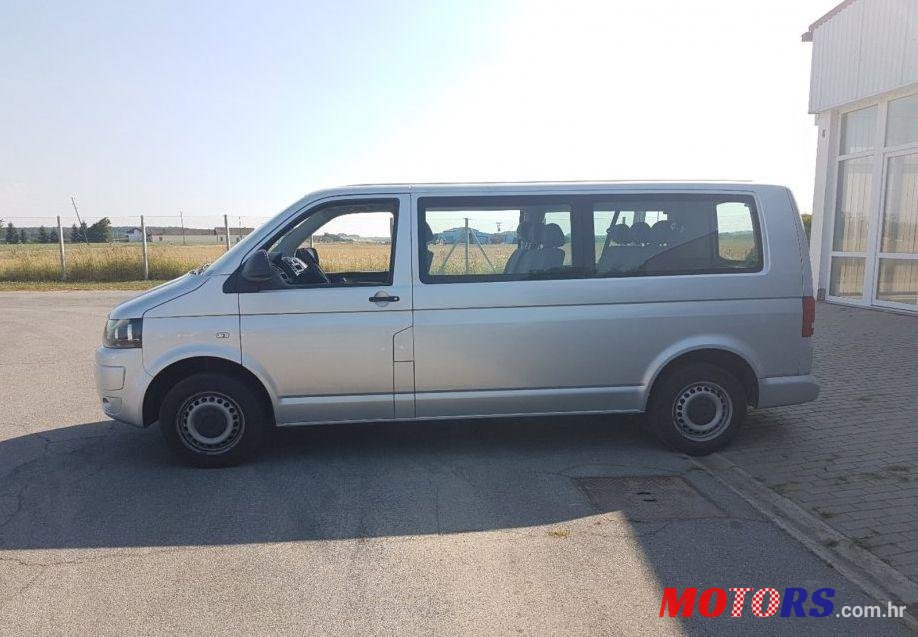 2012' Volkswagen Caravelle 2,0 Tdi Dmr photo #1