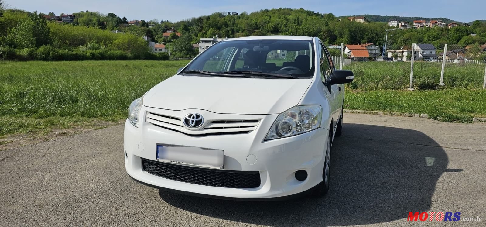 2010' Toyota Auris 1,3 3 Vvt-I photo #6