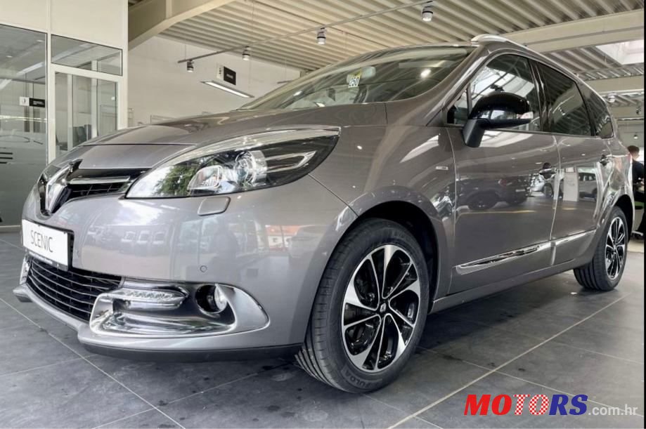 2016' Renault Scenic photo #6