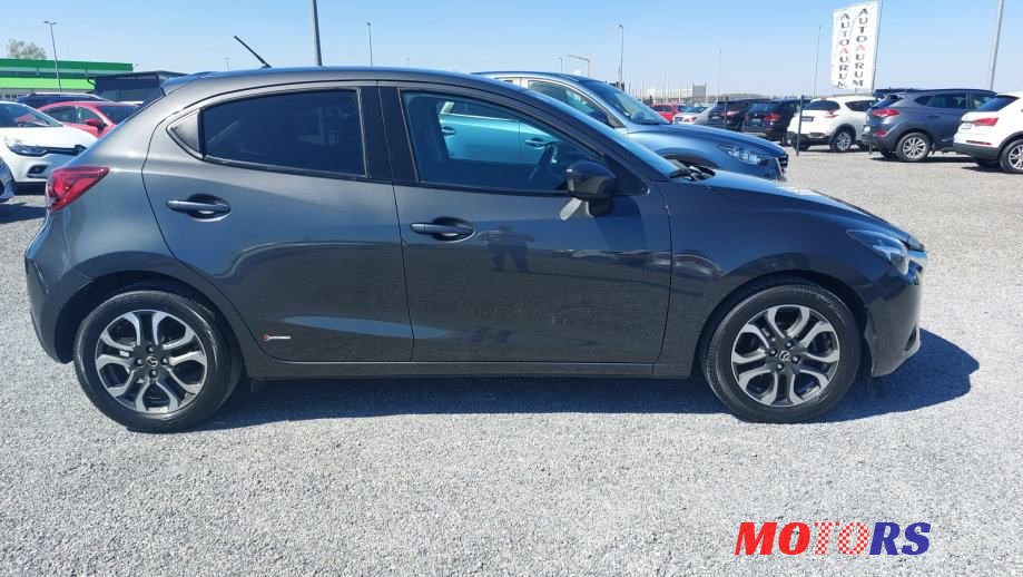 2016' Mazda 2 G90 photo #5