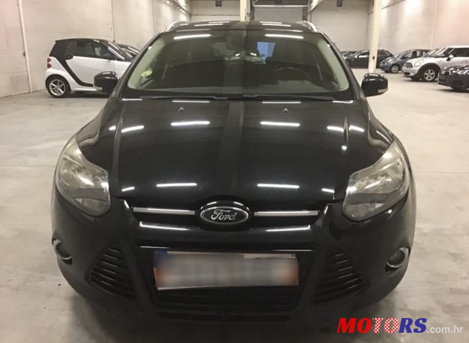 2013' Ford Focus Karavan photo #2