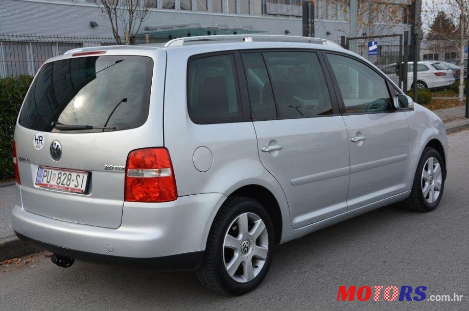 2005' Volkswagen Touran 2,0 TDI photo #2
