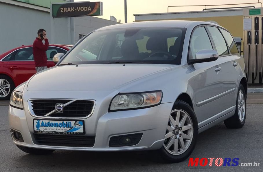 2008' Volvo V50 1,6 D photo #1
