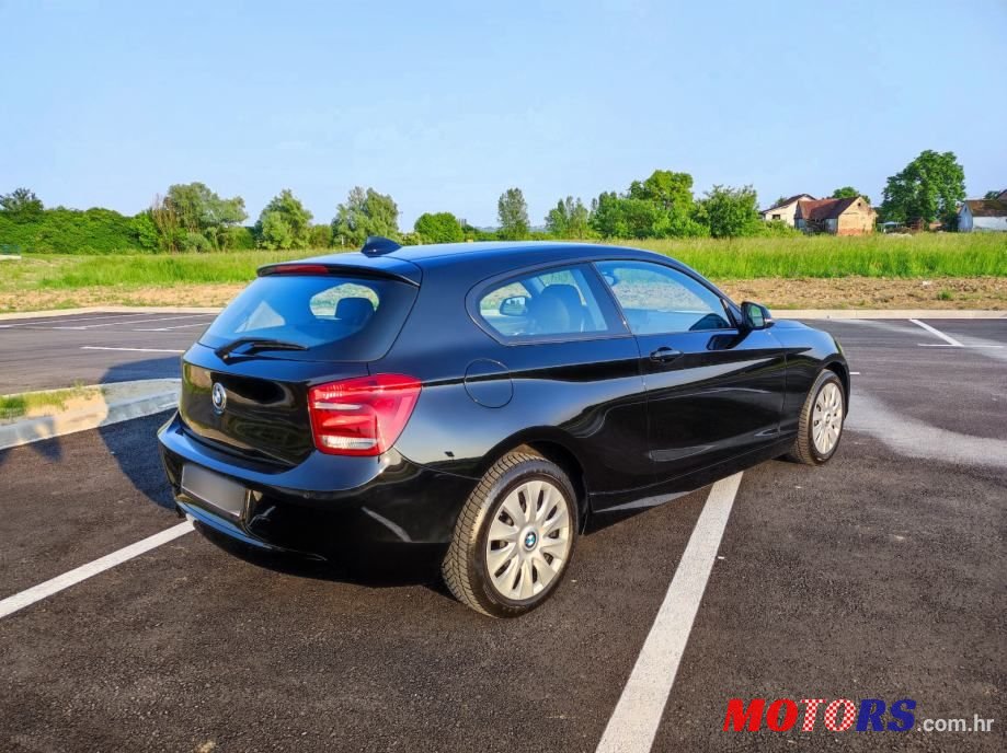 2013' BMW Serija 1 114I photo #5