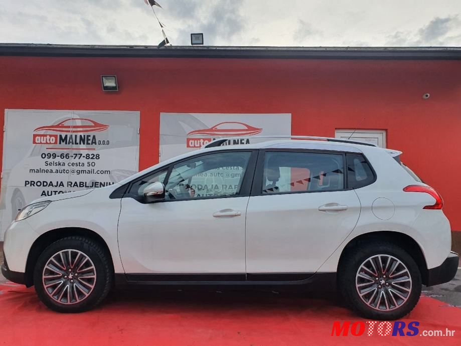 2014' Peugeot 2008 photo #5