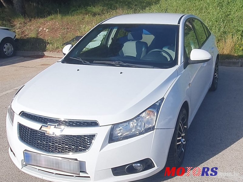 2009' Chevrolet Cruze 1,6 Ls photo #2
