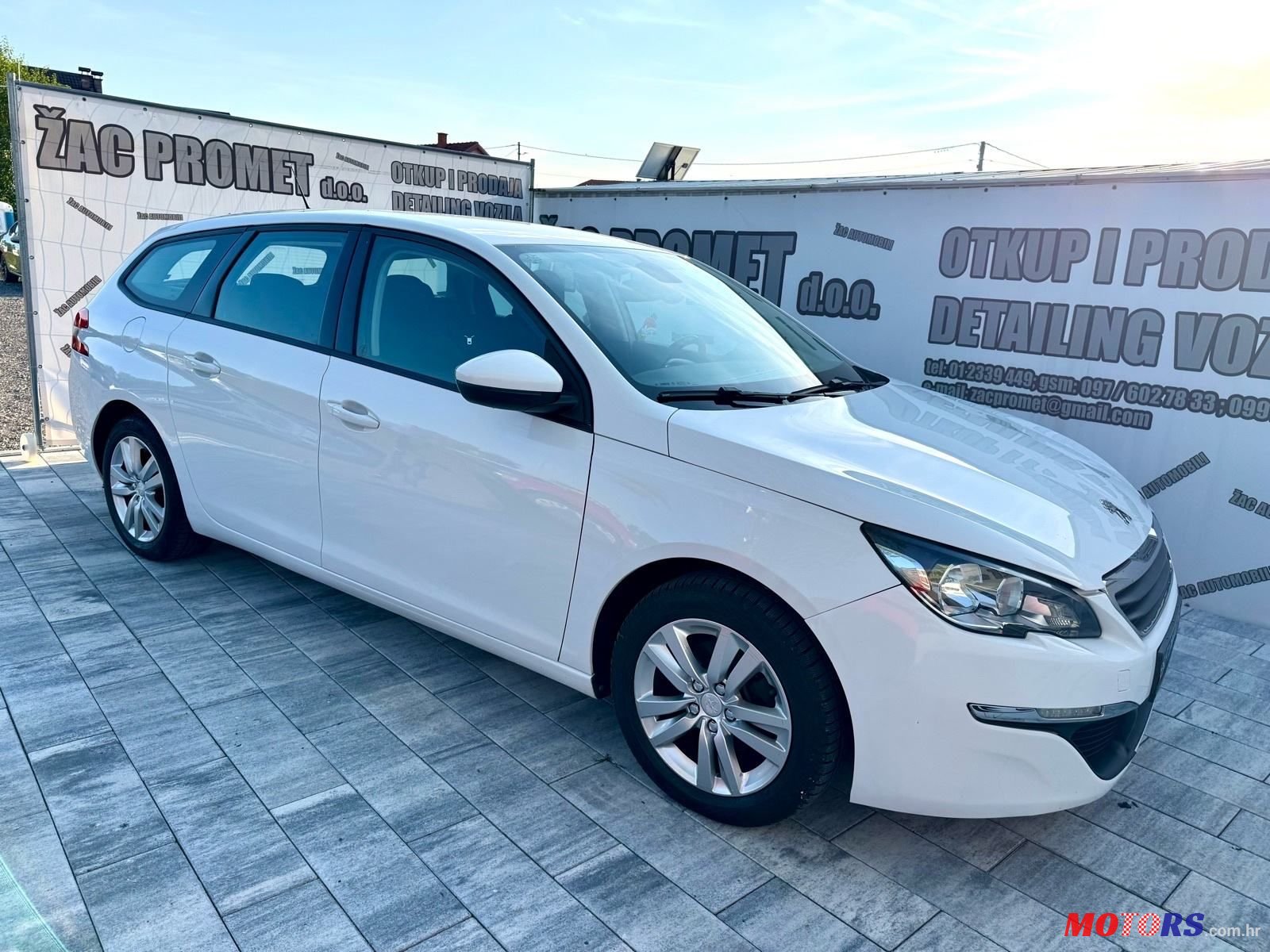 2014' Peugeot 308 Sw photo #5