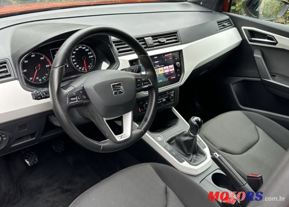 2018' SEAT Arona 1,6 Tdi photo #4