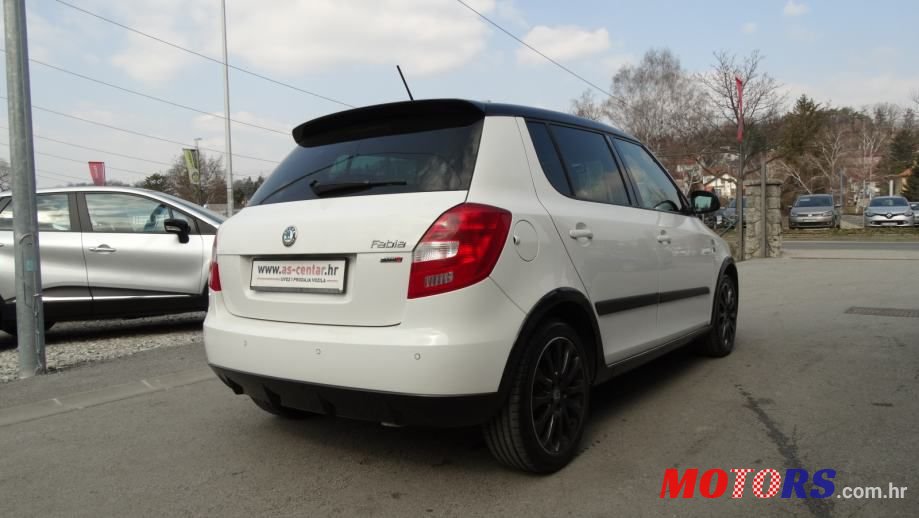 2012' Skoda Fabia 1,6 Tdi photo #2