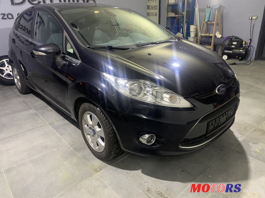 2010' Ford Fiesta 1,6 photo #4