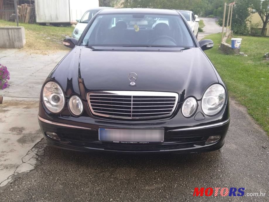 2004' Mercedes-Benz E-Klasa 270 Cdi photo #3