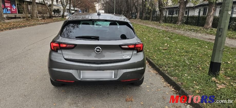 2020' Opel Astra 1,5 D photo #4