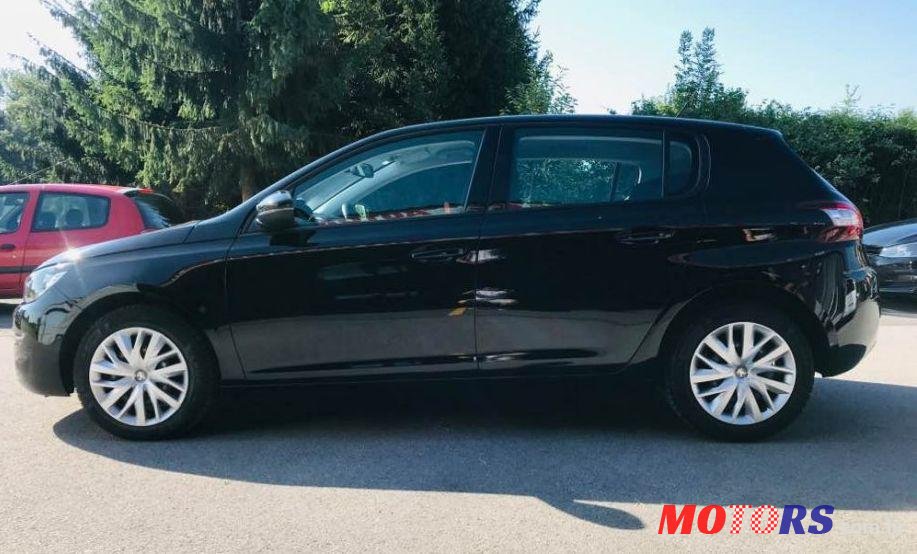 2016' Peugeot 308 photo #1