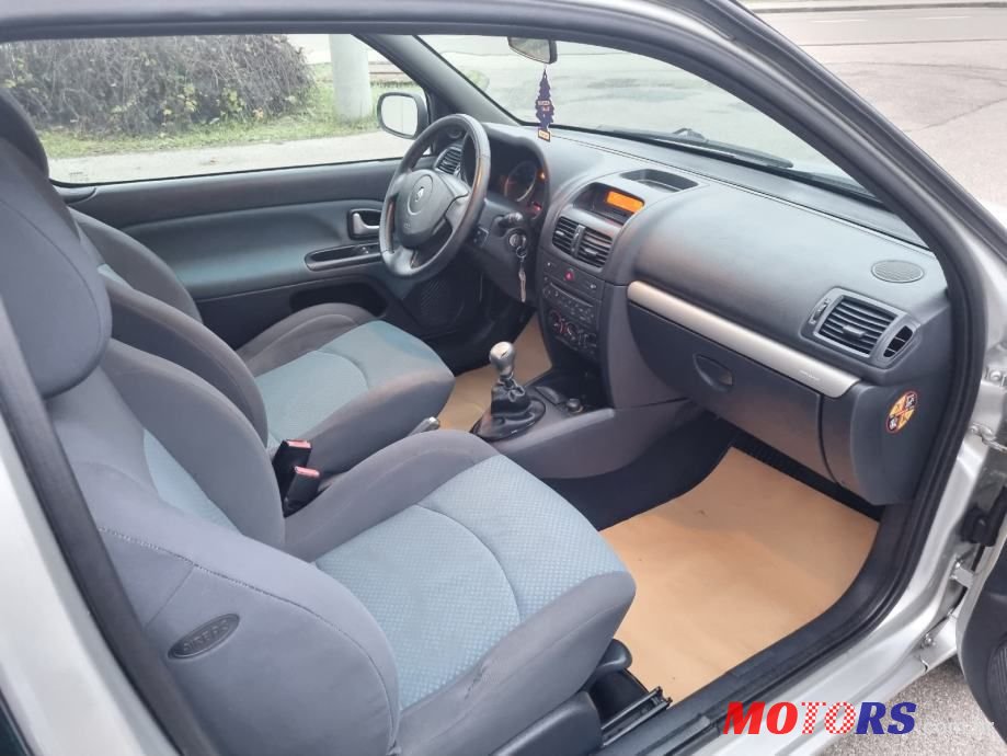 2006' Renault Clio 1,2 photo #2
