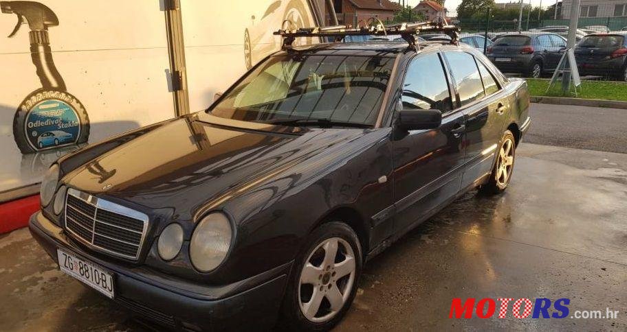 1996' Mercedes-Benz E-Klasa 230 photo #1