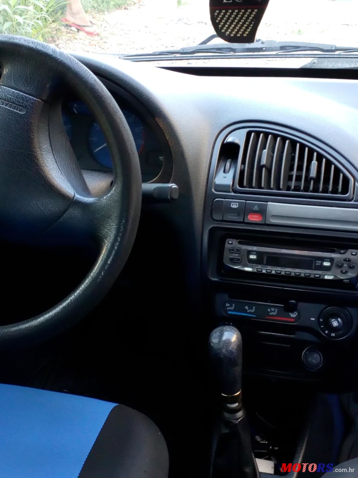 2000' Citroen Saxo photo #6