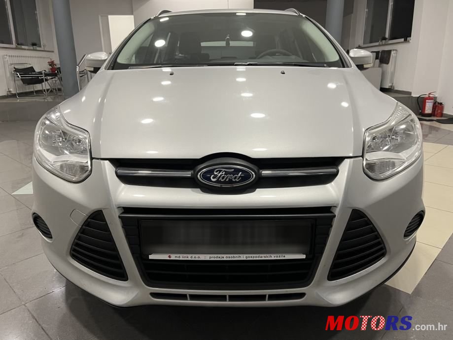 2013' Ford Focus Karavan photo #2