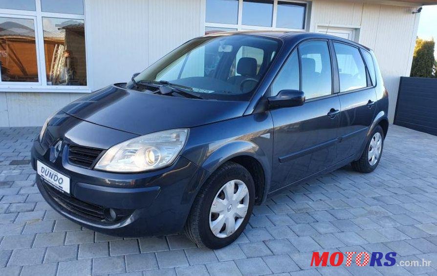 2009' Renault Scenic 1,5 Dci photo #1