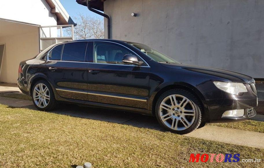 2009' Skoda Superb 2,0 Tdi photo #2