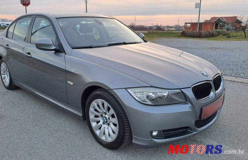 2009' BMW Serija 3 318D photo #4