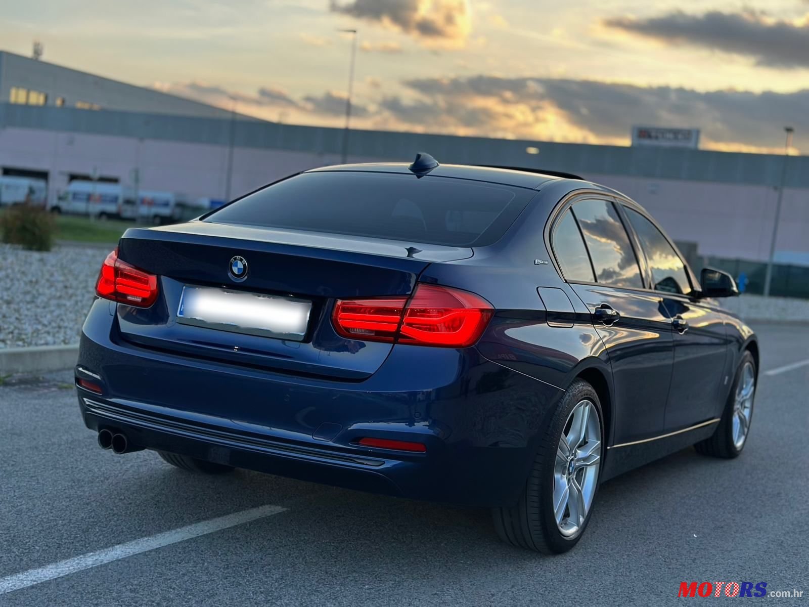 2017' BMW Serija 3 330E photo #5