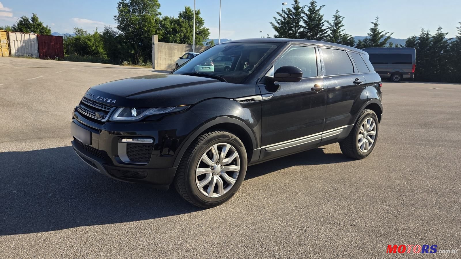 2017' Land Rover Range Rover Evoque 2.0 Td4 photo #2