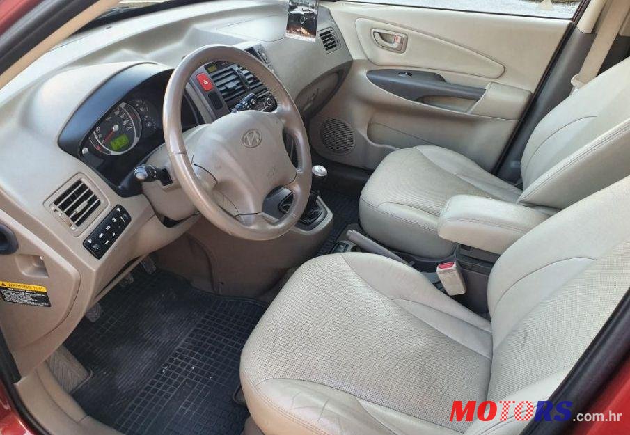 2009' Hyundai Tucson 2,0 photo #1