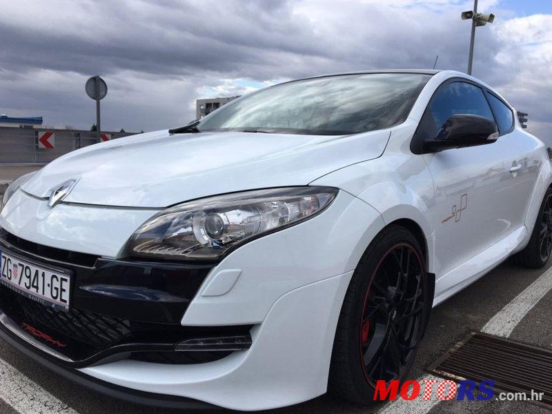 2012' Renault Megane Coupe photo #2