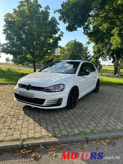 2014' Volkswagen Golf 7 photo #3