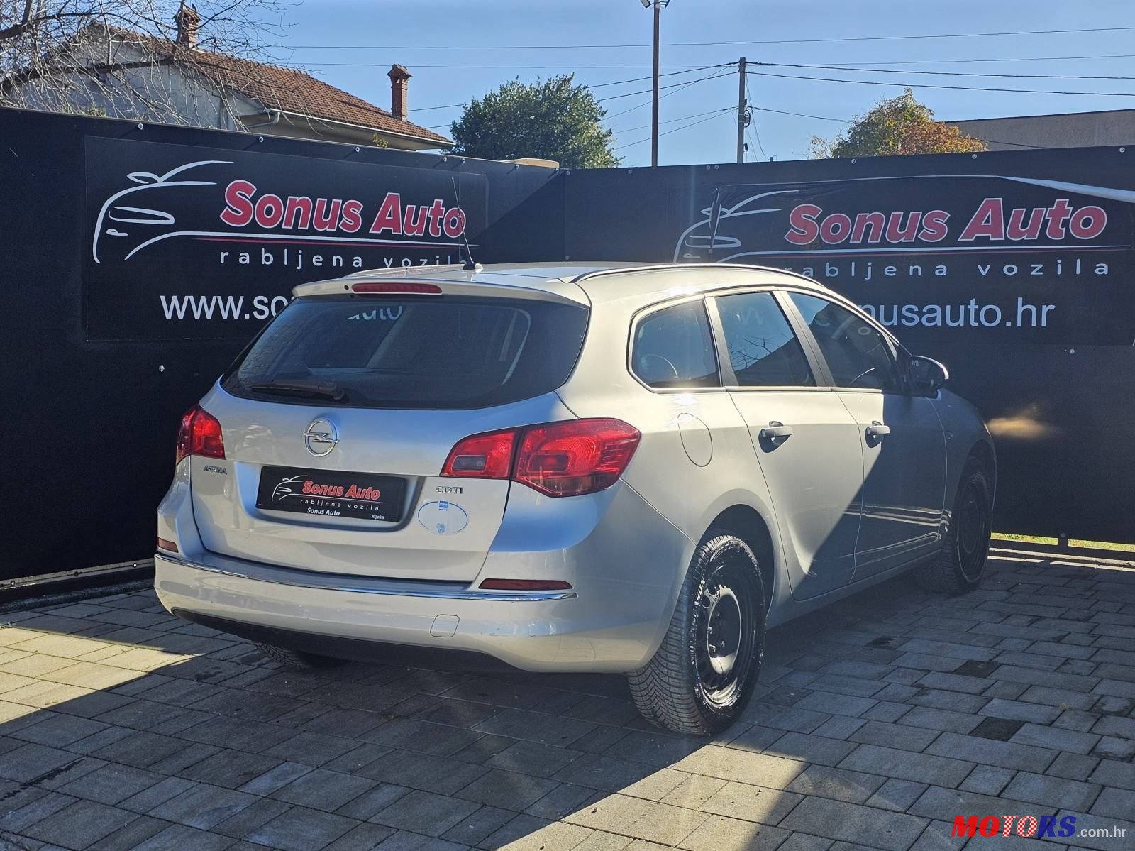 2015' Opel Astra Karavan photo #5