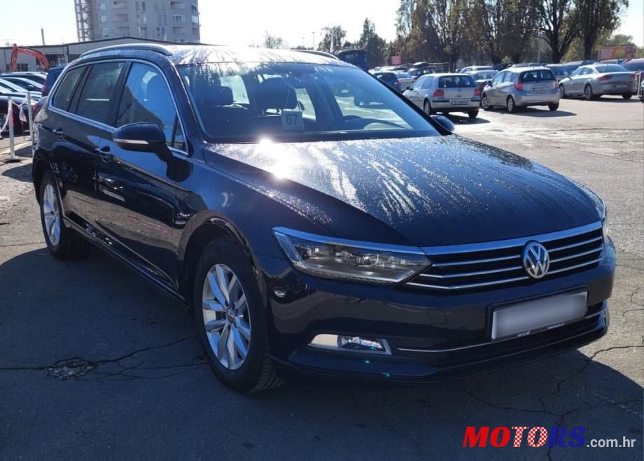 2018' Volkswagen Passat Variant photo #3