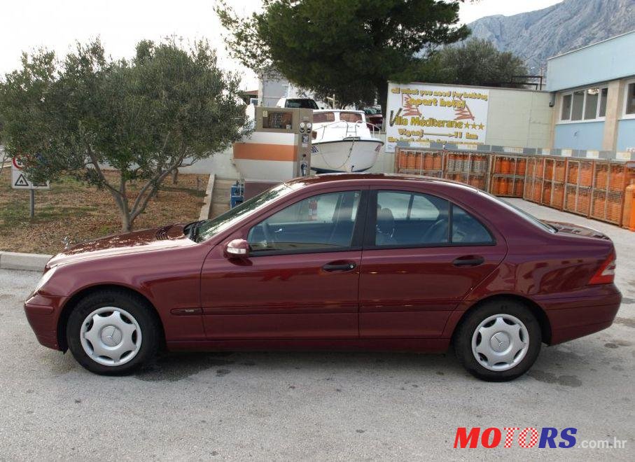2002' Mercedes-Benz C Class 200 photo #1