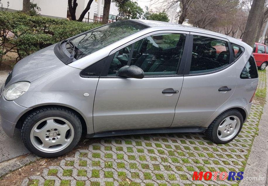 2001' Mercedes-Benz A-Klasa photo #2