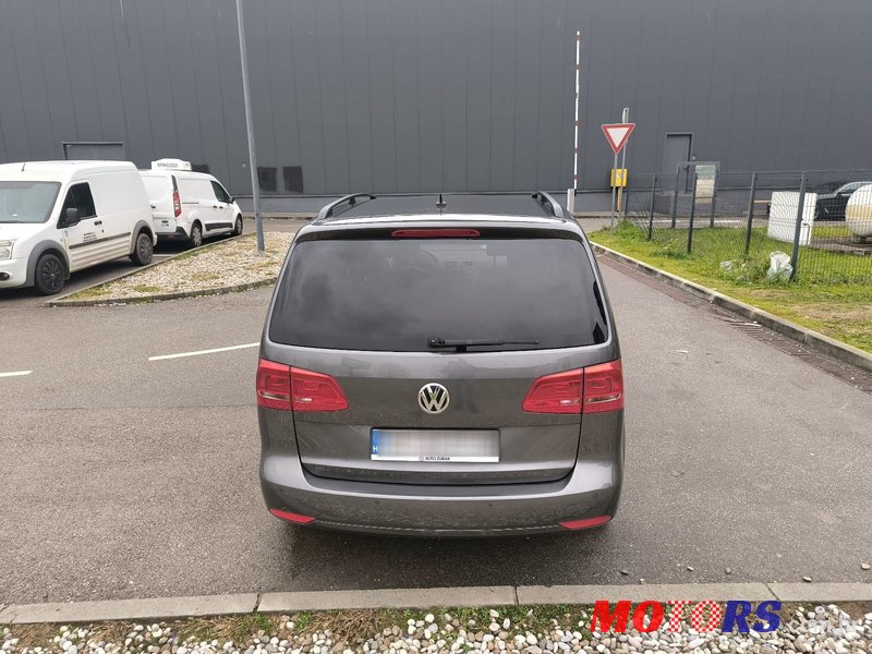 2013' Volkswagen Touran 1,6 Tdi photo #4