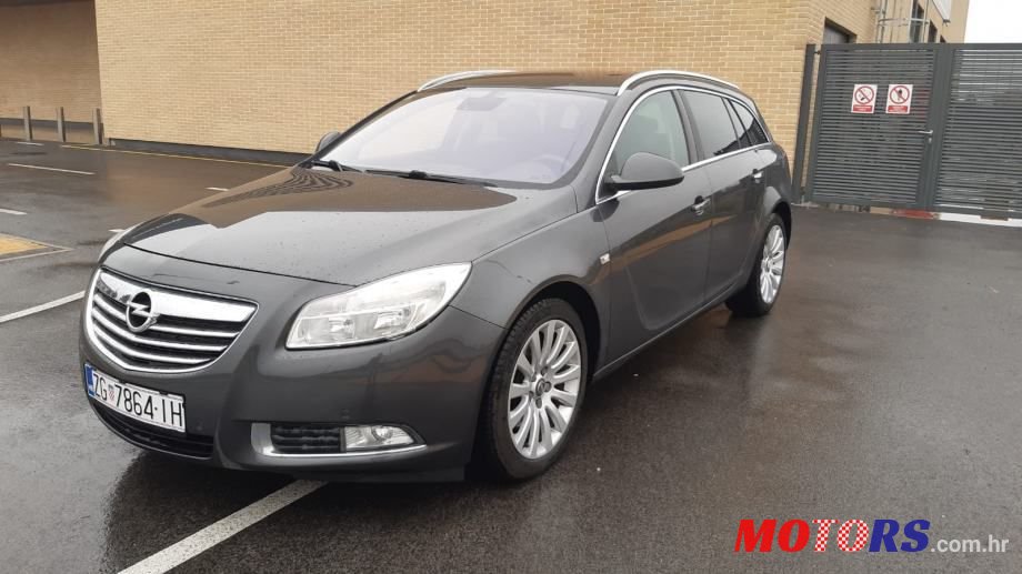 2010' Opel Insignia Karavan photo #2